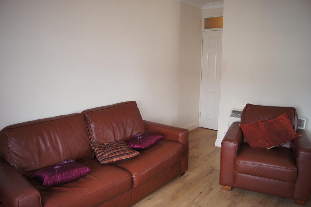 Waterside Grand Canal Apartment Dublin